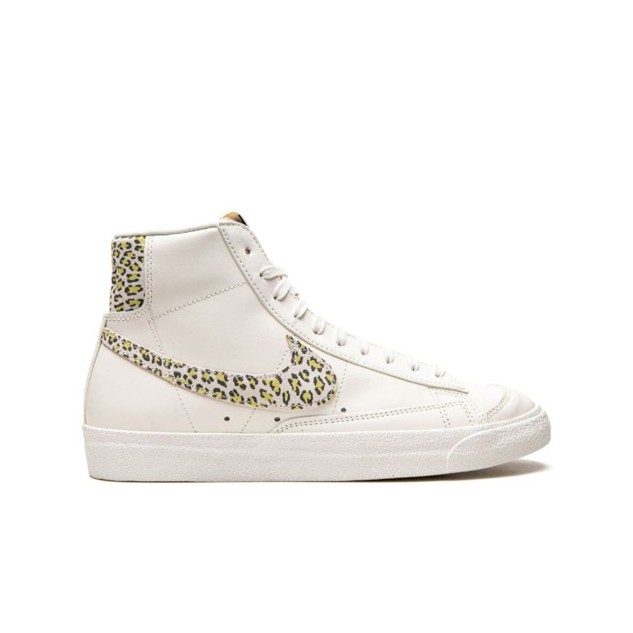 Nike Blazer Mid '77 SE "Sail/Light Lemon Twist/Black/S" sneakers - SNOWKICK’S