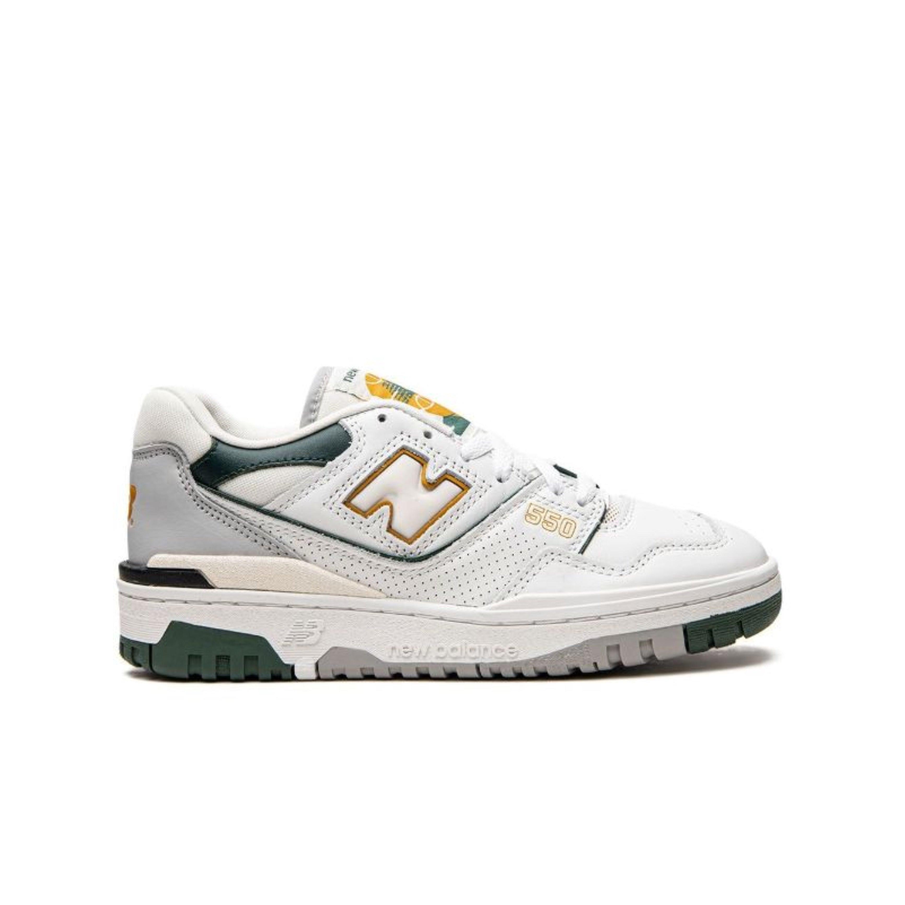 New Balance 550 "White/Nightwatch Green"  - ניו באלאנס - SNOWKICKS